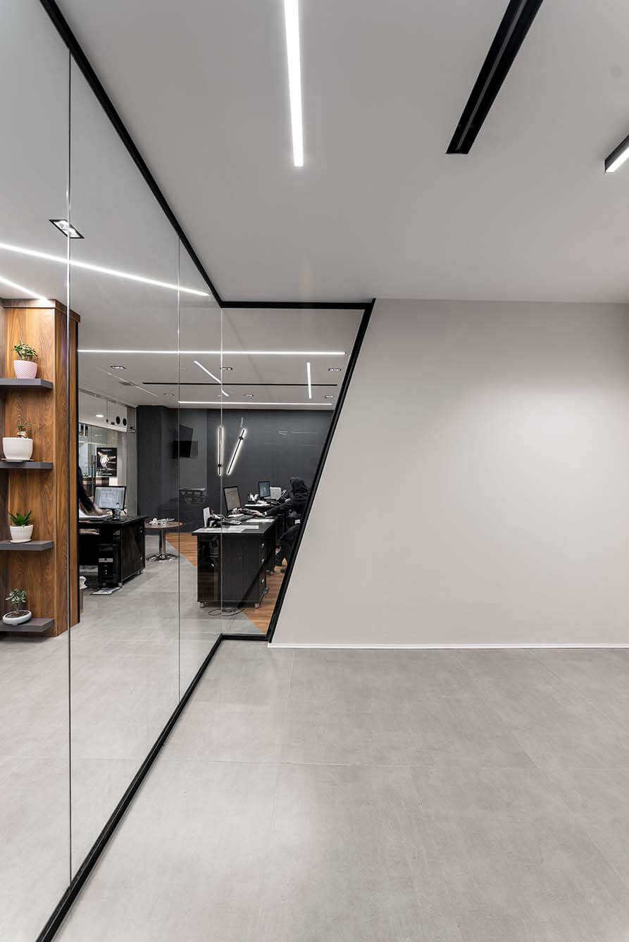 پارتیشن تکجداره شیشه ایی مثلثی