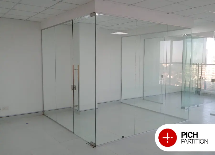 ویژگی‌ها و ساختار پارتیشن شیشه‌ای فریم لس