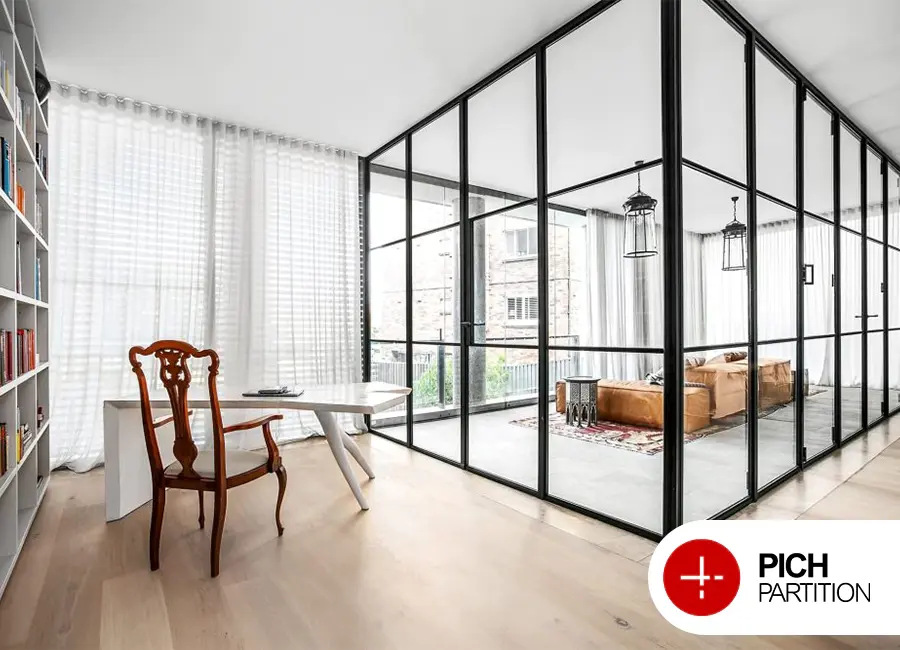 پارتیشن شیشه‌ای با فریم فلزی